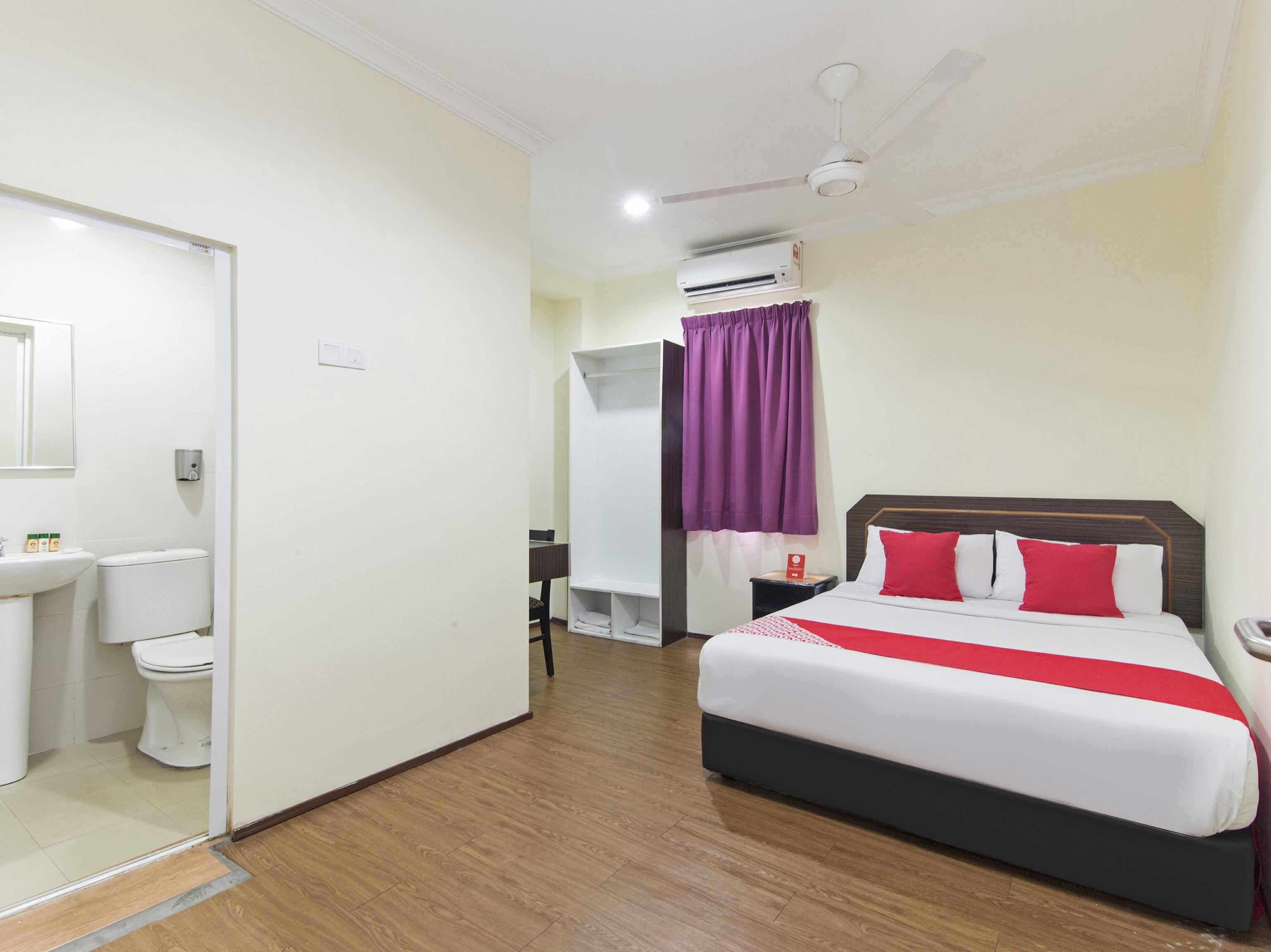 Oyo 327 Buddys Hotel Куала-Лумпур Экстерьер фото