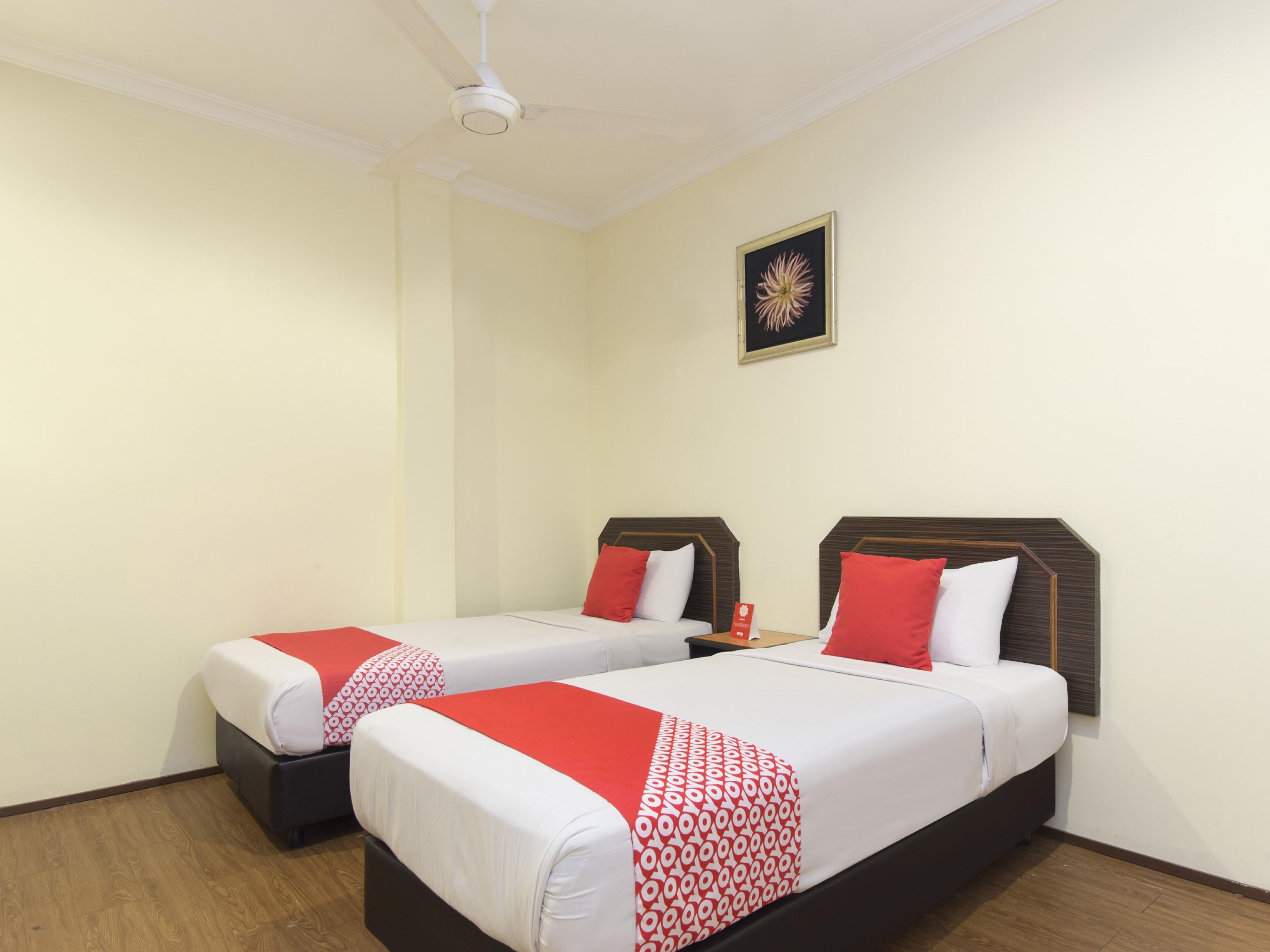 Oyo 327 Buddys Hotel Куала-Лумпур Экстерьер фото