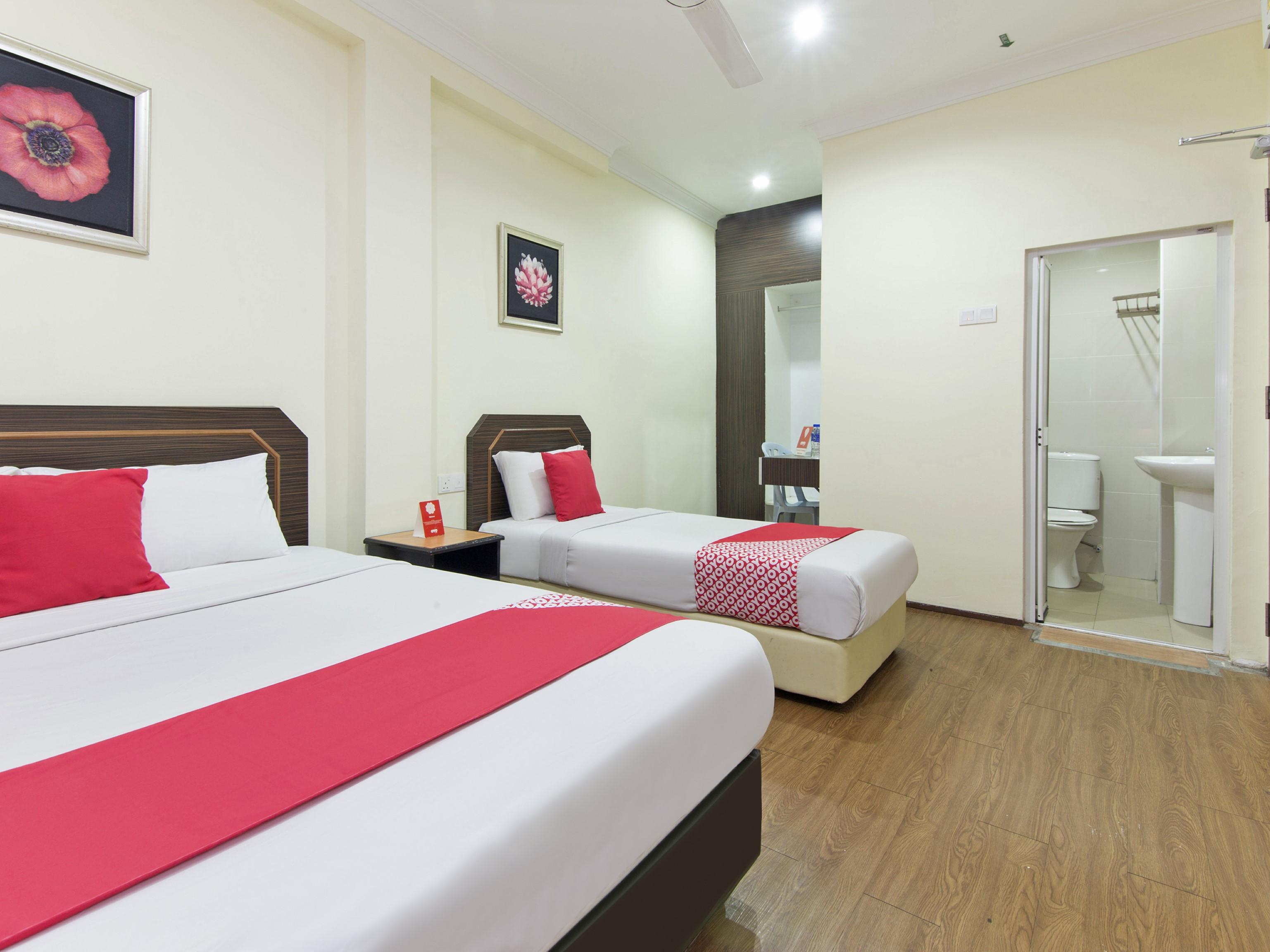 Oyo 327 Buddys Hotel Куала-Лумпур Экстерьер фото