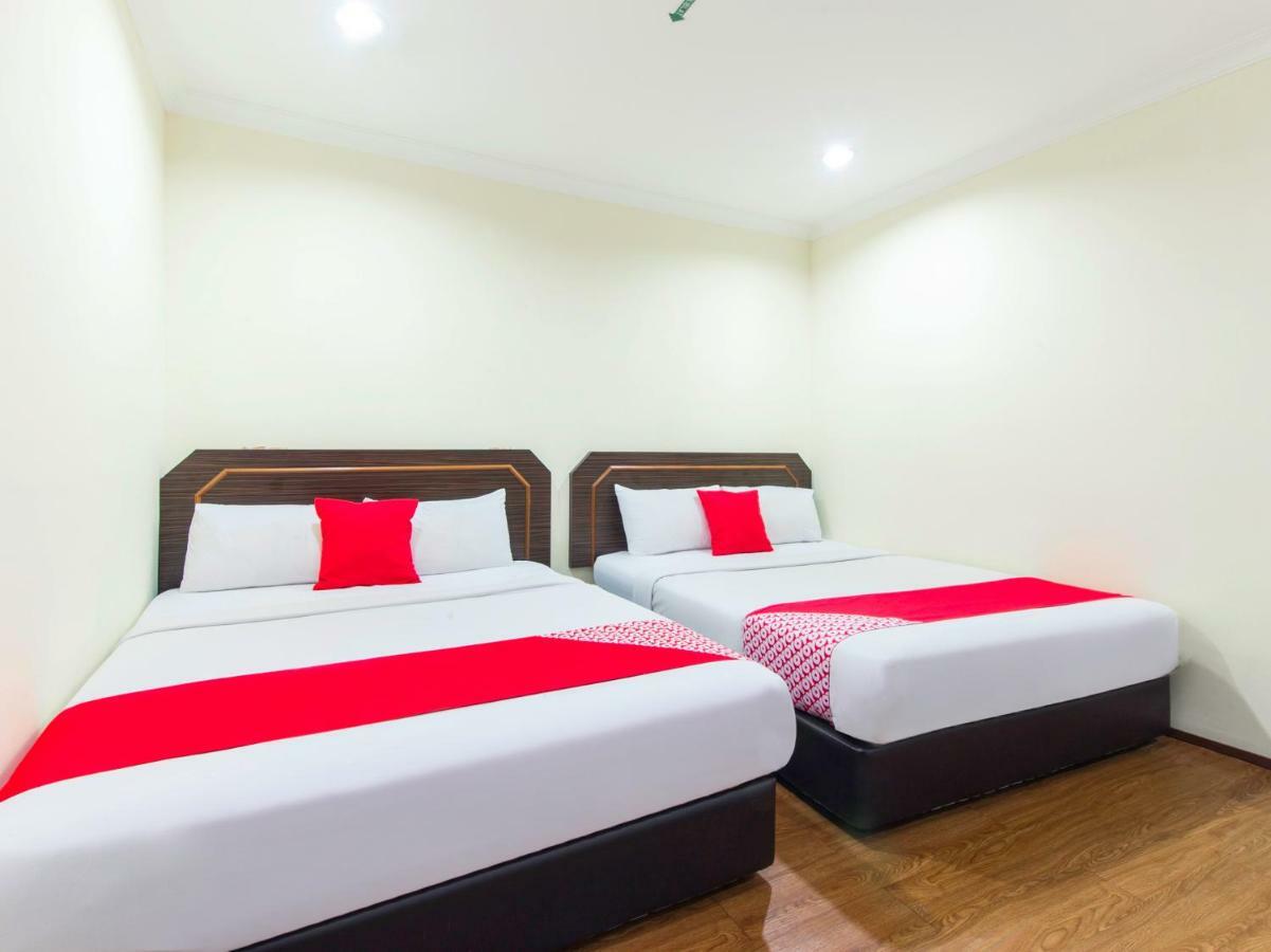 Oyo 327 Buddys Hotel Куала-Лумпур Экстерьер фото